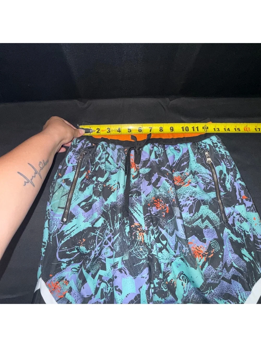 Men's Athletic Shorts with Abstract Pattern and Zipper Pocks